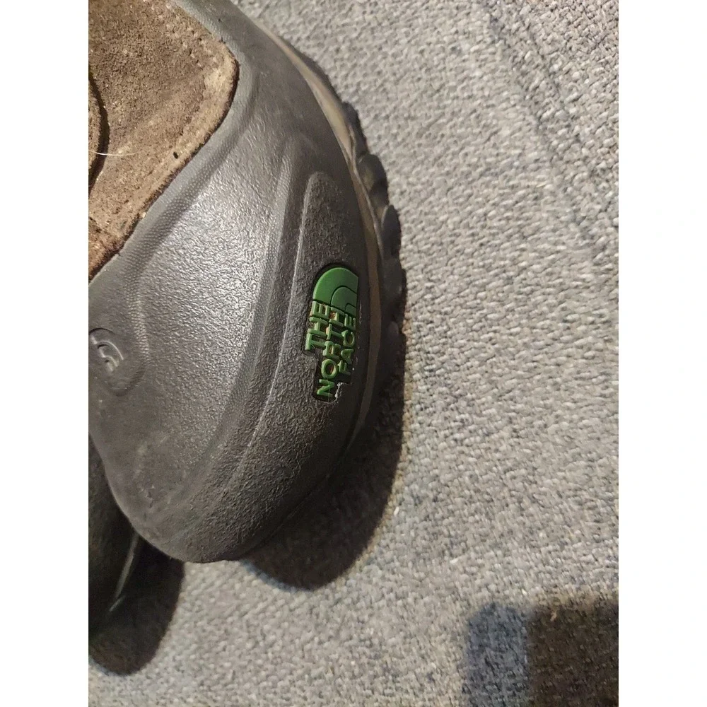 The North Face Heat Seeker 200g Insulated Waterproof Snow Mens Size 9 Boots Hike